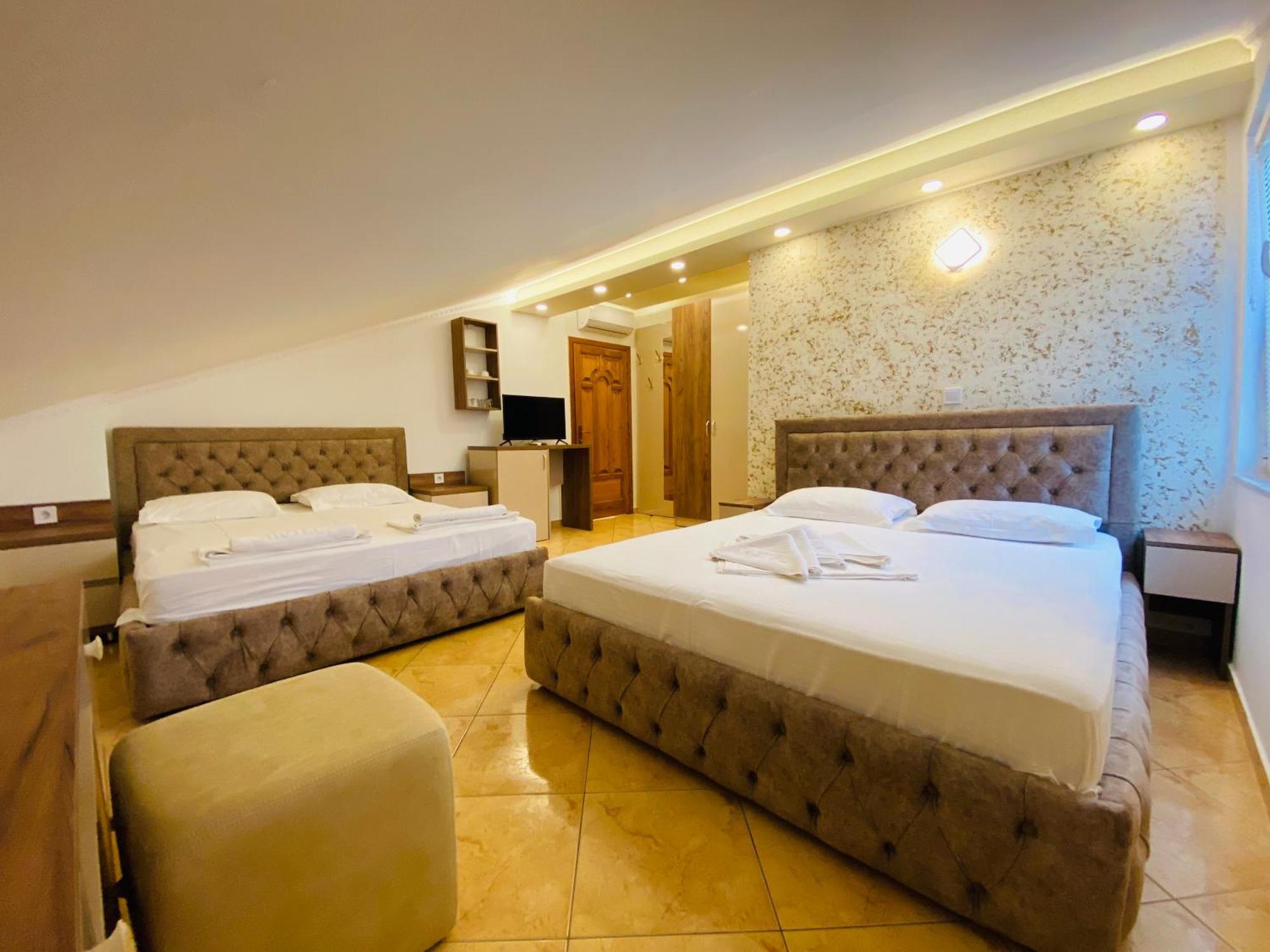 Apart Hotel Llolla Ulcinj Exterior photo