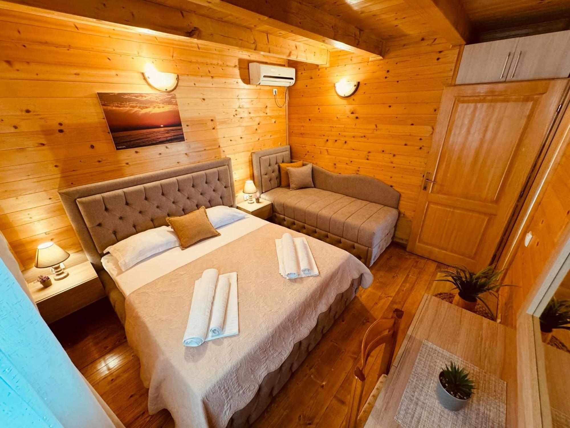 Apart Hotel Llolla Ulcinj Exterior photo